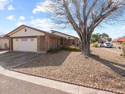 Photo of 418 Aquarius Street, Mission, TX 78572 (MLS # 497635)