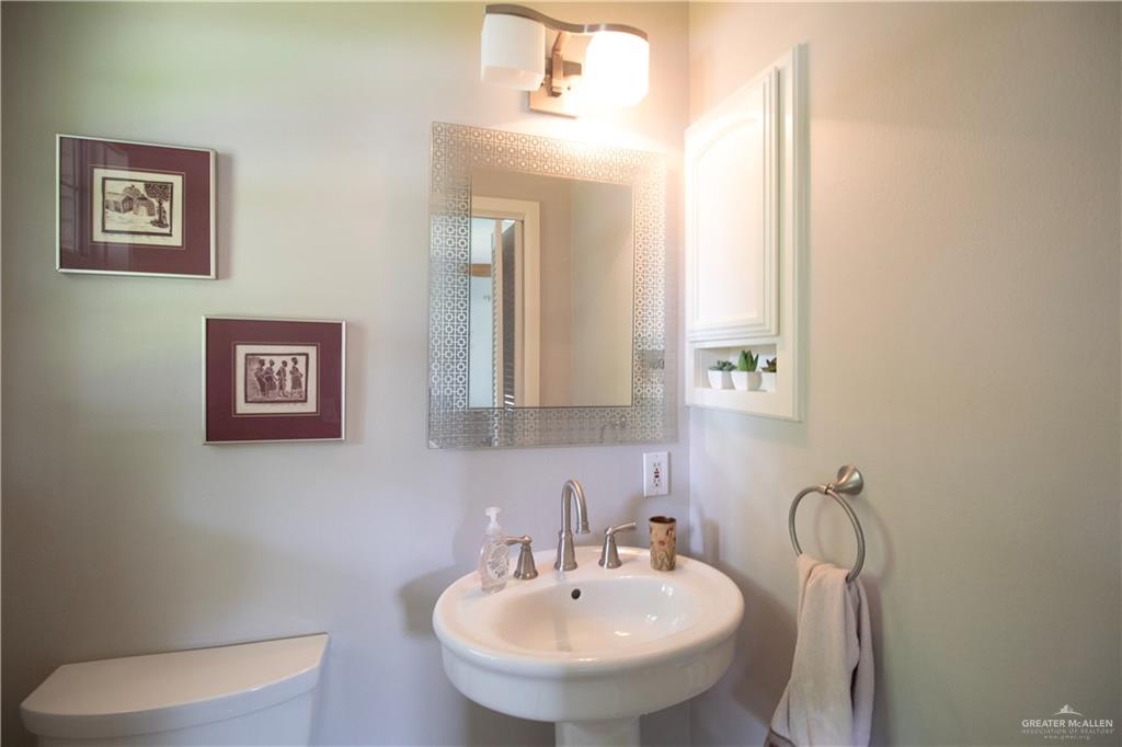 513 S Cynthia Street, McAllen, Texas image 15