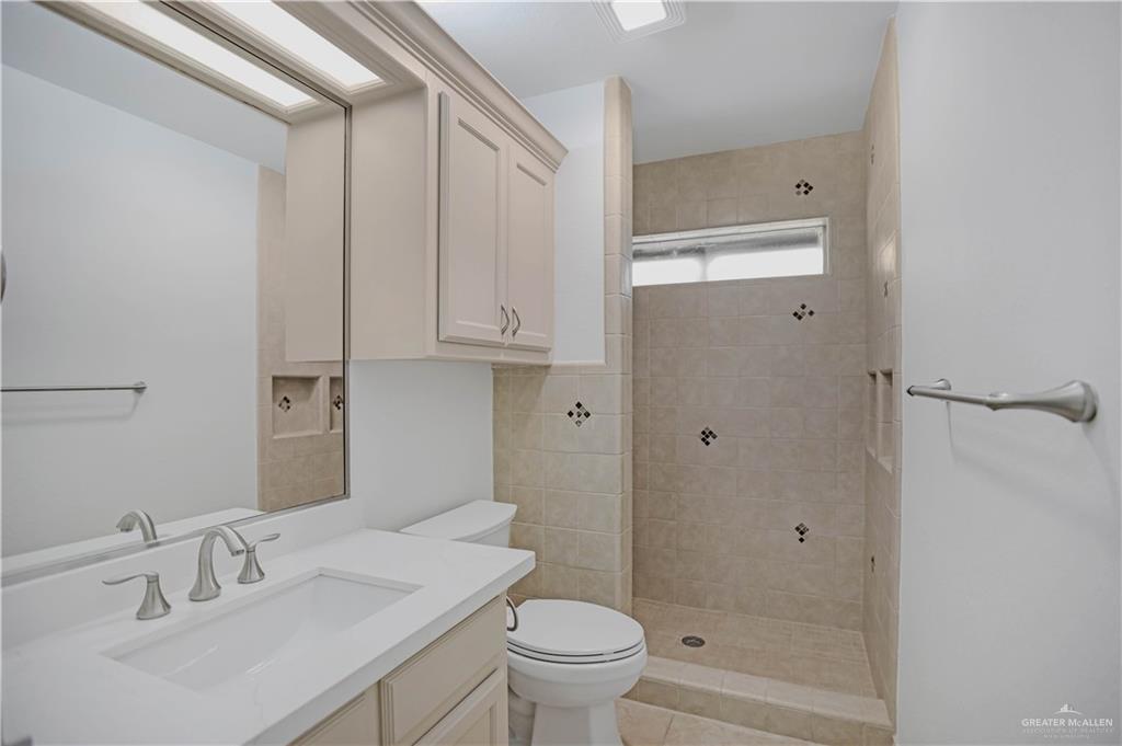 203 Parkview Circle, Harlingen, Texas image 26