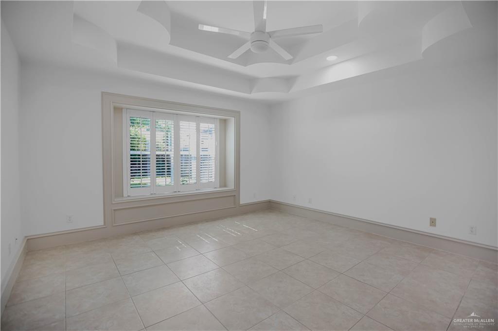 203 Parkview Circle, Harlingen, Texas image 13