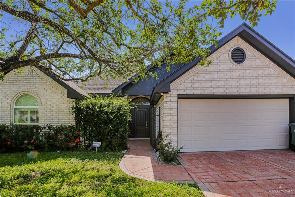 203 Parkview Circle, Harlingen, Texas image 1