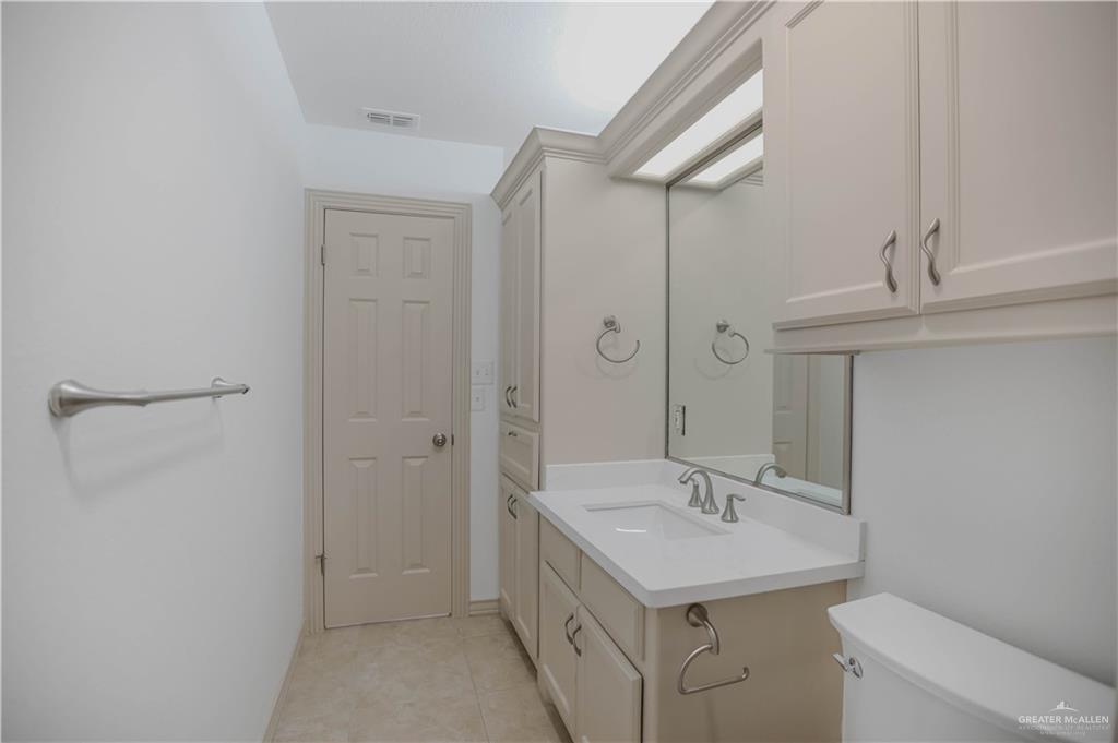 203 Parkview Circle, Harlingen, Texas image 27