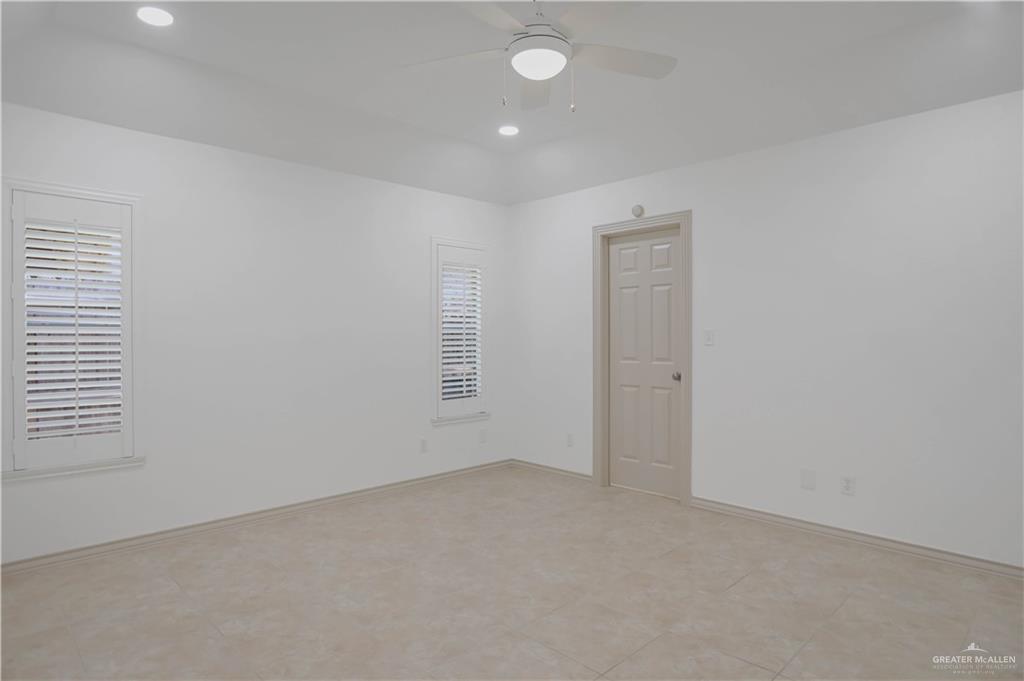 203 Parkview Circle, Harlingen, Texas image 17