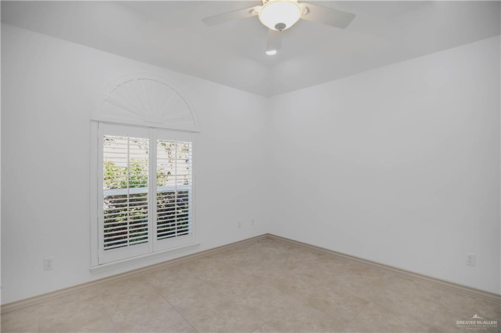 203 Parkview Circle, Harlingen, Texas image 25