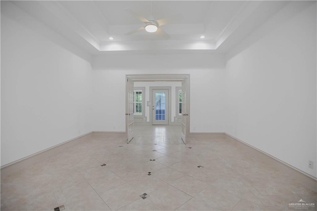 203 Parkview Circle, Harlingen, Texas image 15