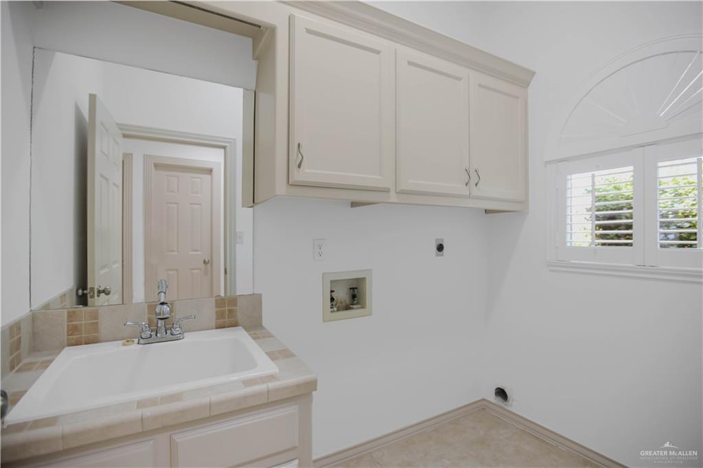 203 Parkview Circle, Harlingen, Texas image 28