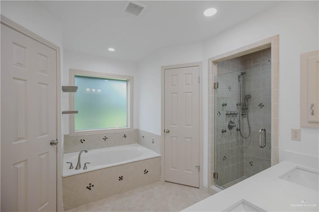 203 Parkview Circle, Harlingen, Texas image 18