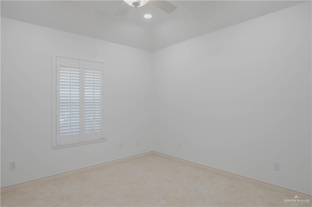 203 Parkview Circle, Harlingen, Texas image 24