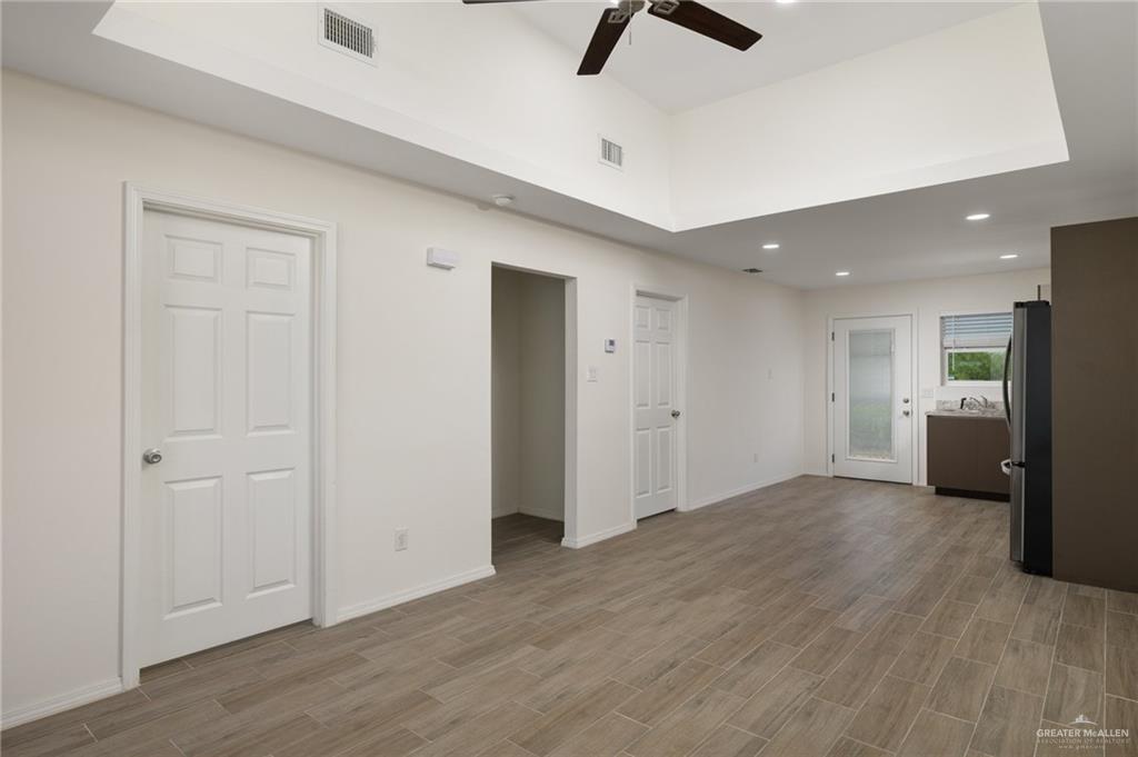 1615 W B Street, Mission, Texas image 3