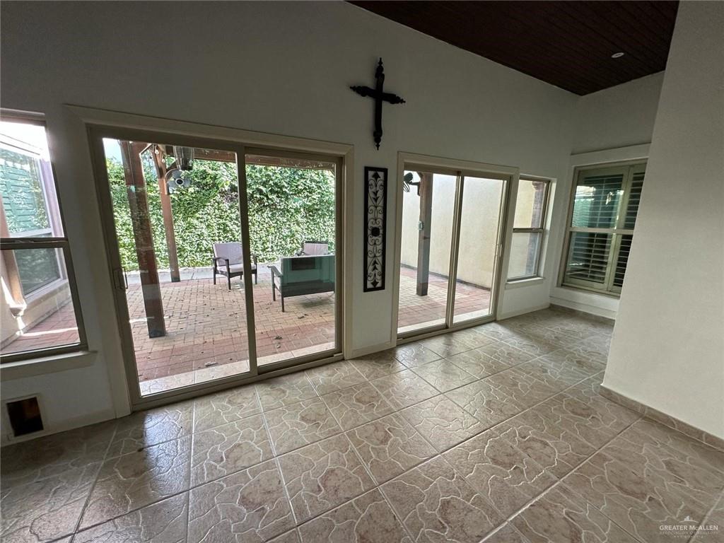 4529 Ben Hogan Drive, McAllen, Texas image 25