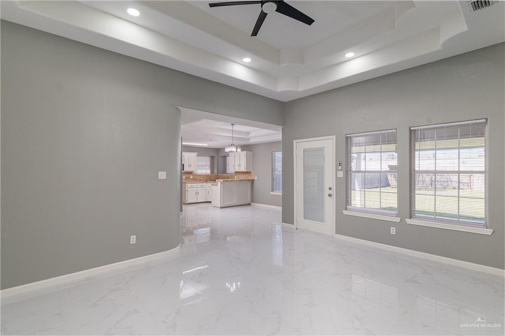 2201 Ascot Drive, Edinburg, Texas image 2