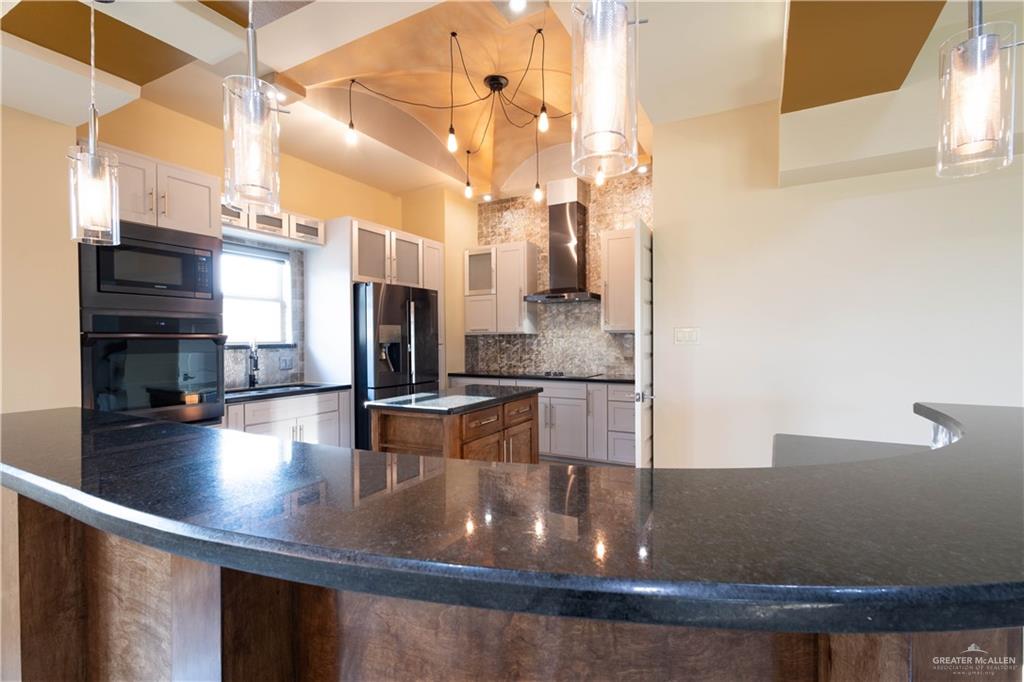 2410 W Vancouver Avenue, Edinburg, Texas image 13