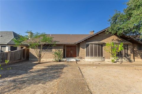 Photo of 807 W Ramirez Street, Rio Grande City, TX 78582 (MLS # 492004)