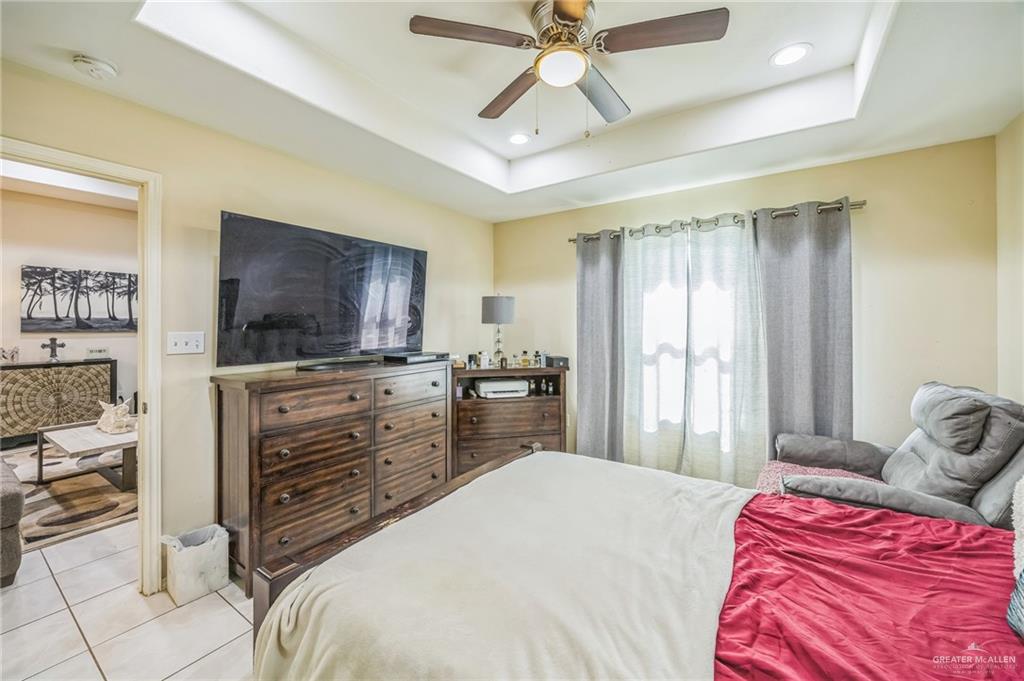 612 Valencia Lane, Brownsville, Texas image 20
