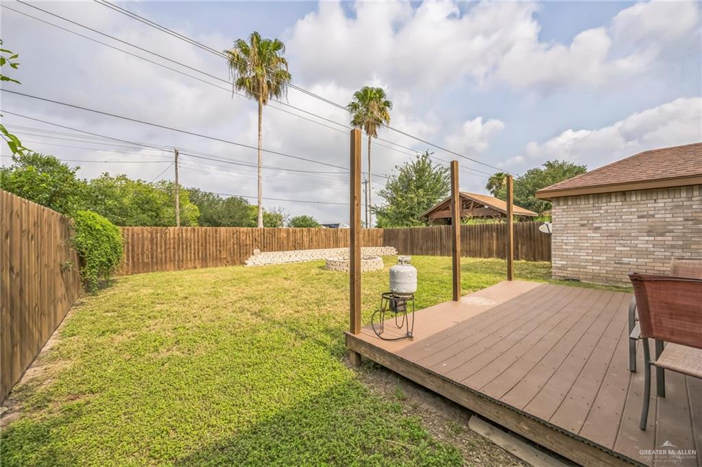 612 Valencia Lane, Brownsville, Texas image 26