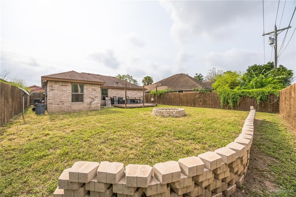 612 Valencia Lane, Brownsville, Texas image 30