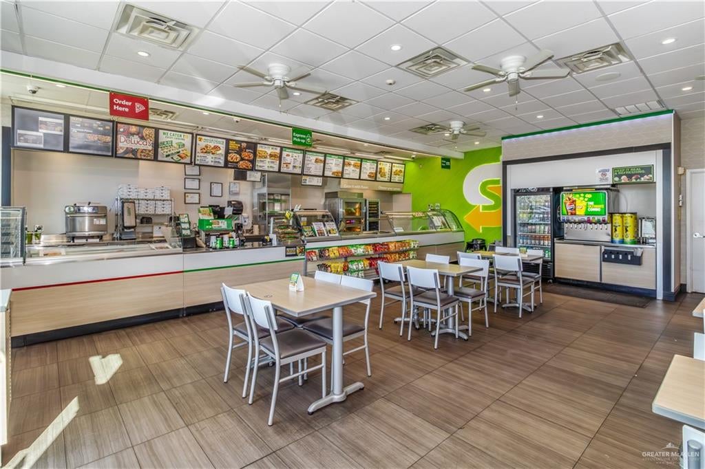 800 E Alton Gloor Boulevard
