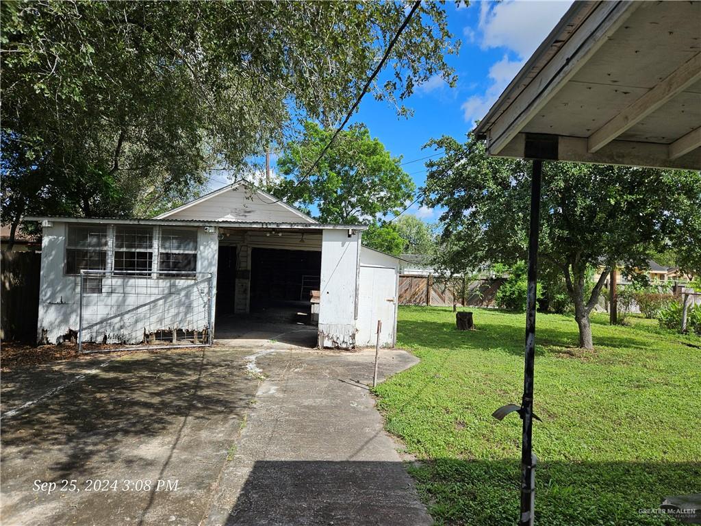 517 East Street, La Feria, Texas image 14