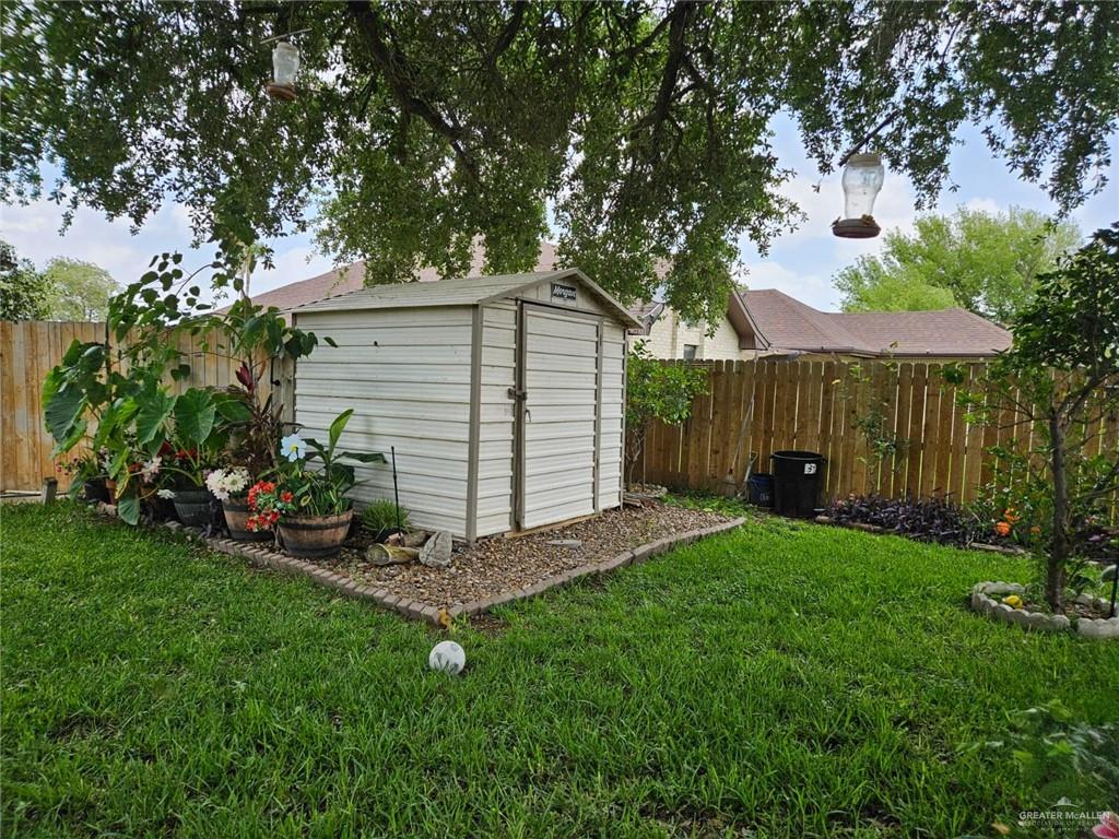 2709 Palmer Drive, Pharr, Texas image 10