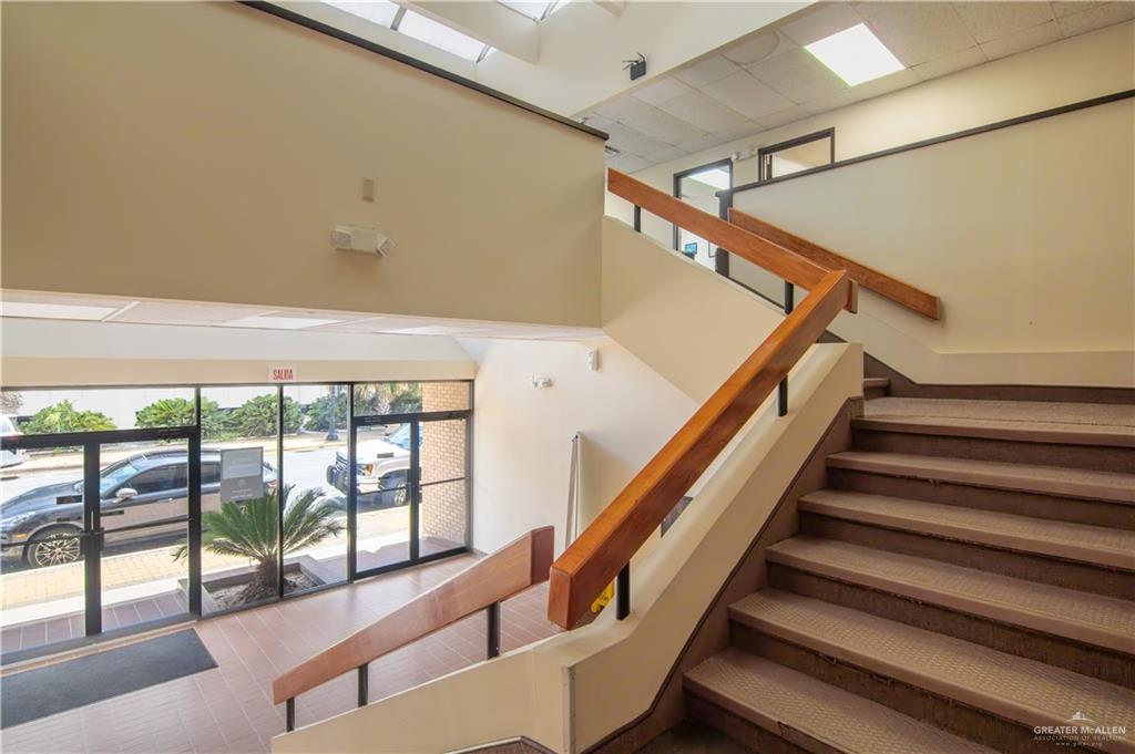 700 E Levee Street E