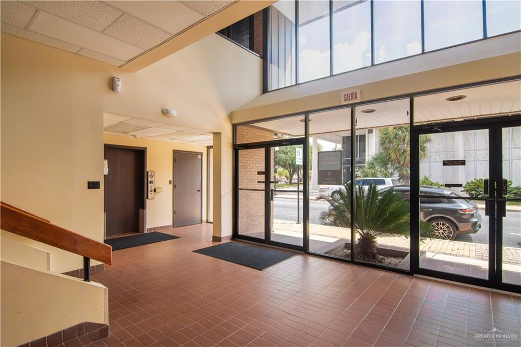 700 E Levee Street E