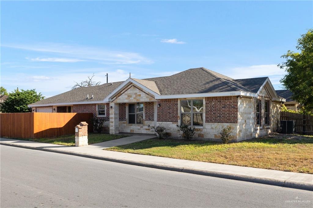 700 E Juarez Avenue, Pharr, Texas image 1