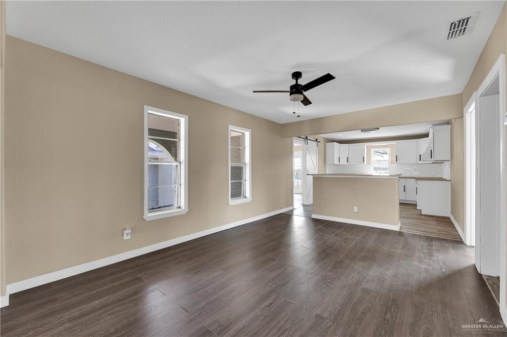 318 E 2nd Avenue, Elsa, Texas image 2