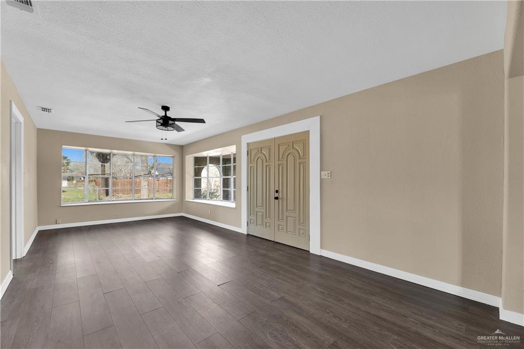 318 E 2nd Avenue, Elsa, Texas image 6