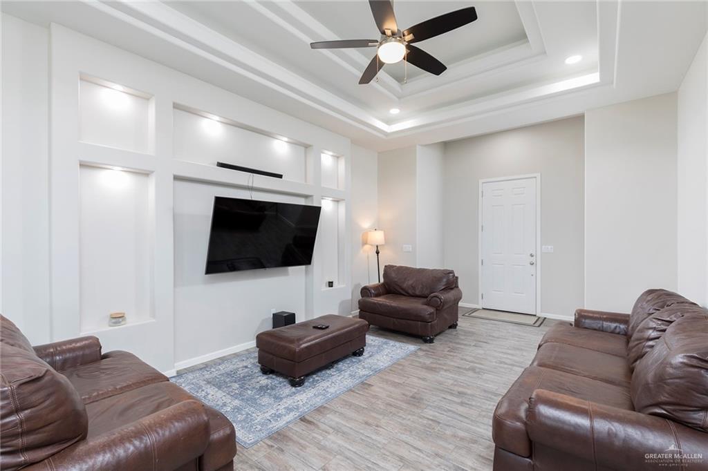 414 La Villita Drive, Donna, Texas image 2
