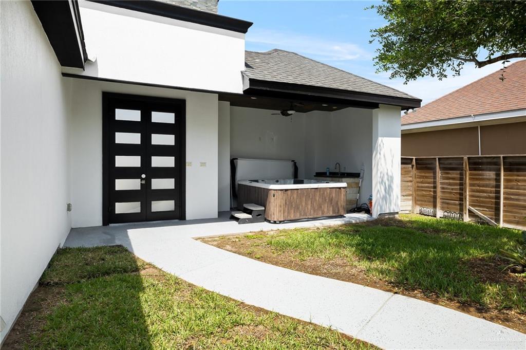 2306 Supreme Drive, Edinburg, Texas image 17
