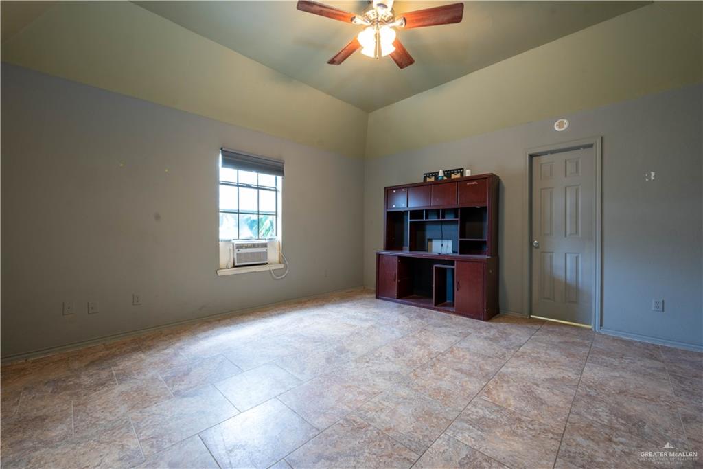 2104 Norma Lane, Edinburg, Texas image 10