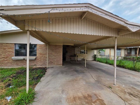 Homes For Sale - 125 N Mccullough Street<br/> Cameron County, San Benito, TX 78586