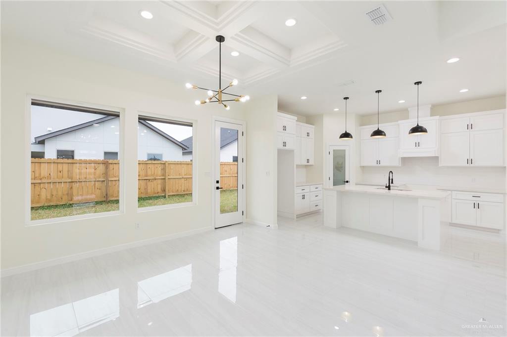2913 Arboledas Drive, San Juan, Texas image 2