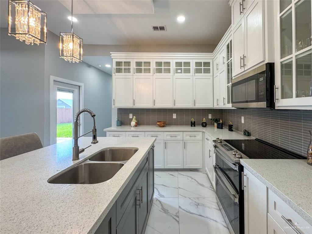 1313 W Dawes Avenue, Alton, Texas image 5