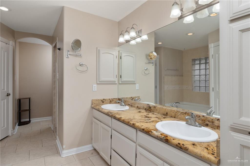 1614 Gabriels Landing Lndg, Harlingen, Texas image 10
