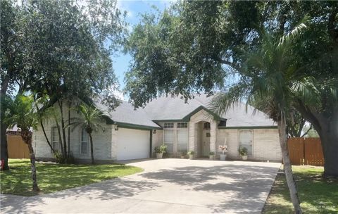 Homes For Sale - 819 N Quail Hollow Drive<br/> Weslaco, TX 78596