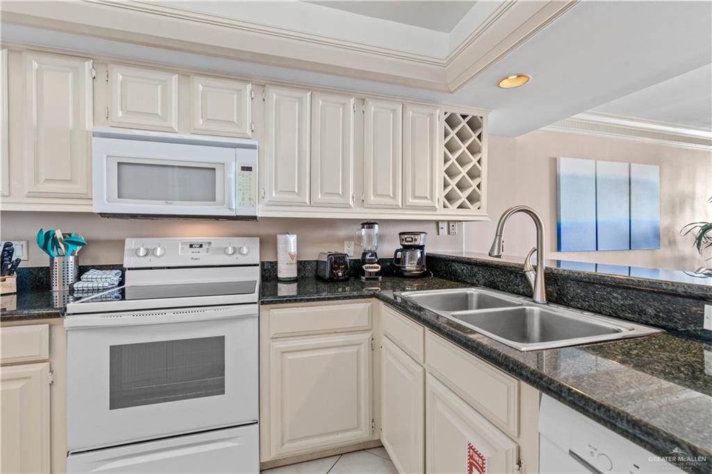3000 Gulf Boulevard #402, South Padre Island, Texas image 2