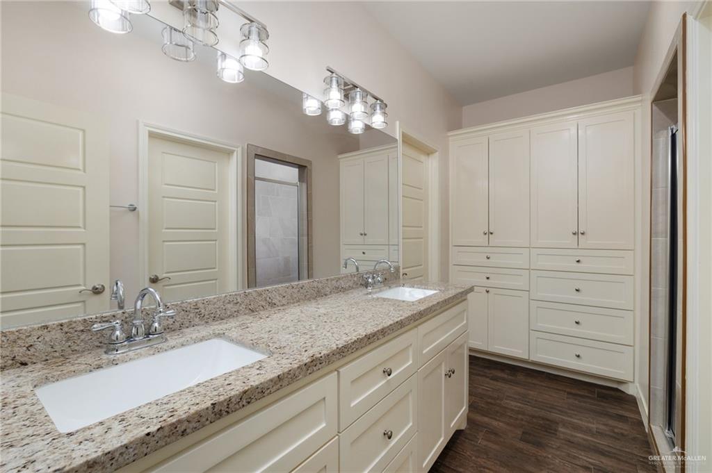 16729 E Mccullar Court, Harlingen, Texas image 8