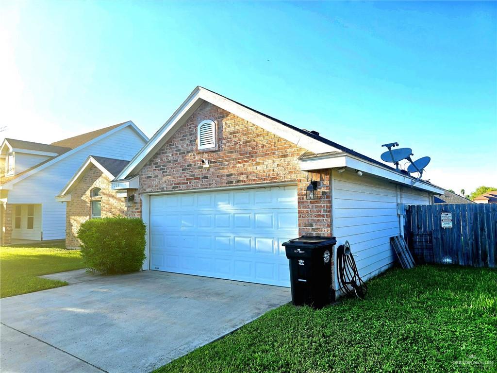 3204 Wild Turkey Drive, Weslaco, Texas image 2