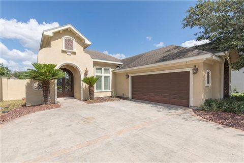 Photo of 2020 Queens Avenue, McAllen, TX 78504 (MLS # 484195)