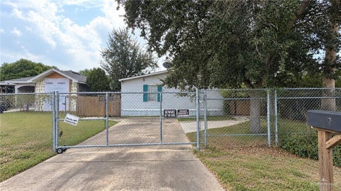 Mobile Home For Rent - 1608 Cypress Drive<br/> Weslaco, TX 78599