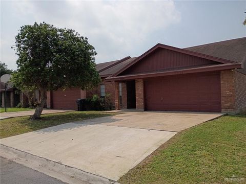Photo of 2104 Lemon Tree Court, Edinburg, TX 78539 (MLS # 496784)