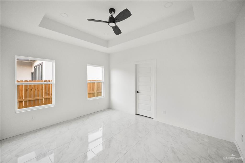 6109 N Luz Del Sol Street, Edinburg, Texas image 11