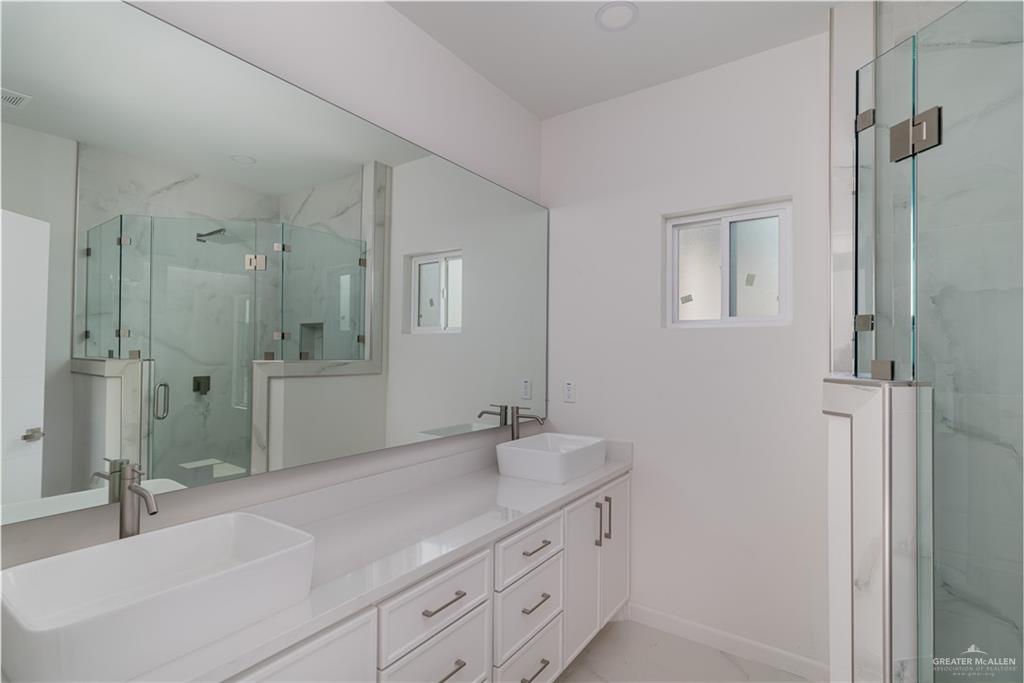 2711 Harmony Street, Mission, Texas image 12