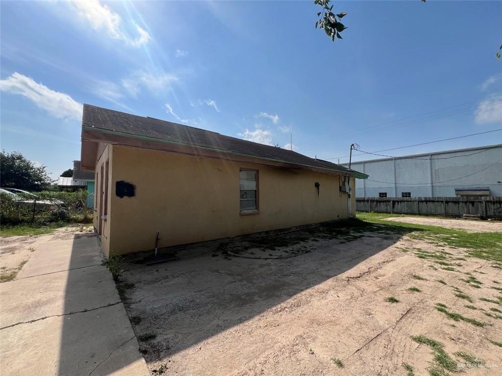804 E Pineridge Avenue, McAllen, Texas image 2