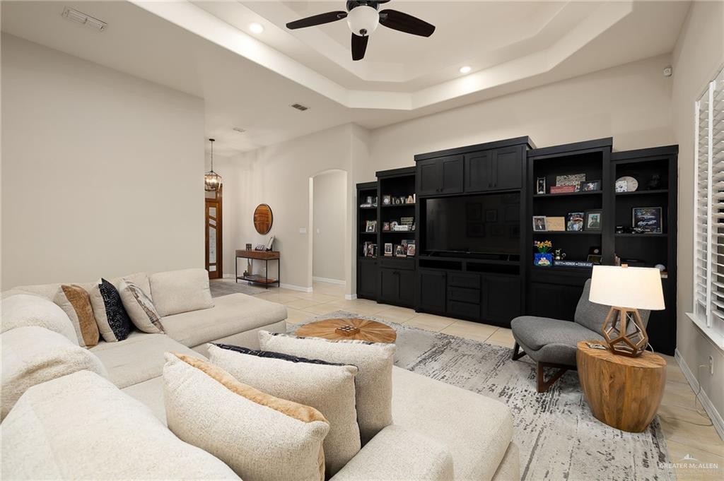 Mission, Texas 78574, United States, 4 Bedrooms Bedrooms, ,3 BathroomsBathrooms,Residential,Active,181828