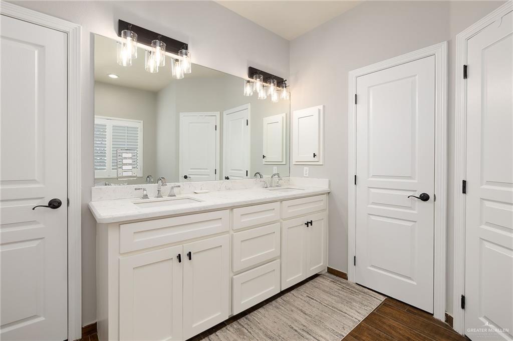 Mission, Texas 78574, United States, 4 Bedrooms Bedrooms, ,3 BathroomsBathrooms,Residential,Active,181828