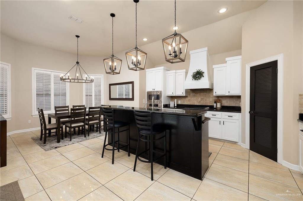 Mission, Texas 78574, United States, 4 Bedrooms Bedrooms, ,3 BathroomsBathrooms,Residential,Active,181828