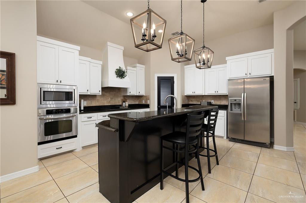 Mission, Texas 78574, United States, 4 Bedrooms Bedrooms, ,3 BathroomsBathrooms,Residential,Active,181828