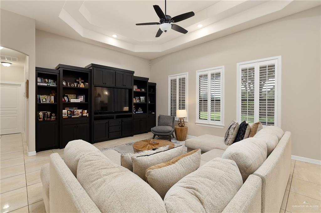 Mission, Texas 78574, United States, 4 Bedrooms Bedrooms, ,3 BathroomsBathrooms,Residential,Active,181828